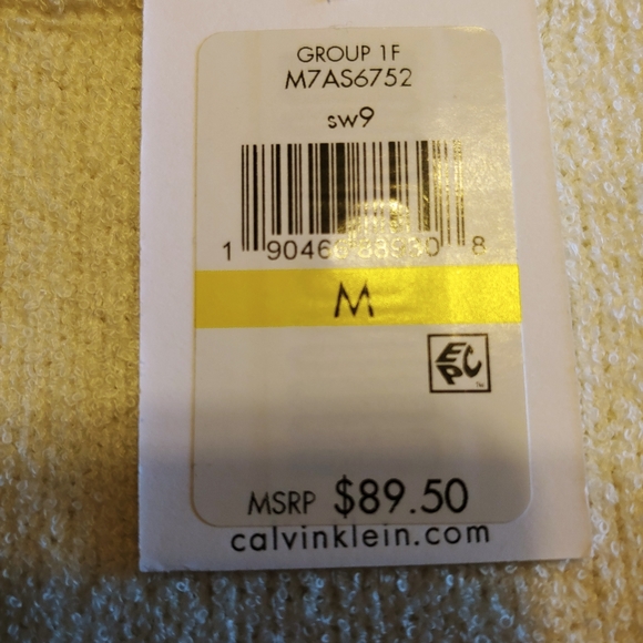 Calvin Klein sweater - Picture 2 of 5